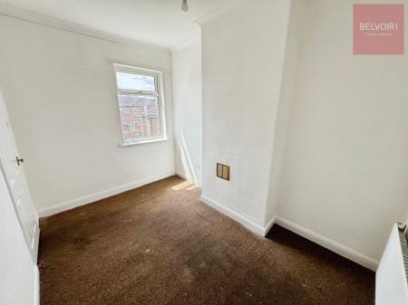 3 bedroom Terraced House for sale in Duke Street, Grimsby, DN32