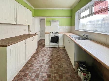 3 bedroom Terraced House for sale in Duke Street, Grimsby, DN32