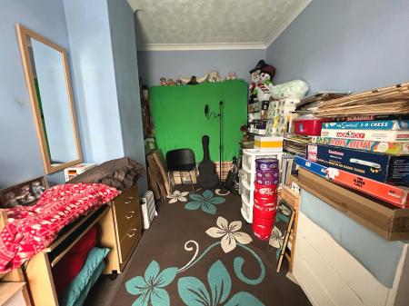 3 bedroom Terraced House for sale in Fairmont Road, Grimsby, DN32