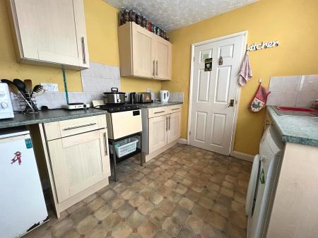 3 bedroom Terraced House for sale in Fairmont Road, Grimsby, DN32