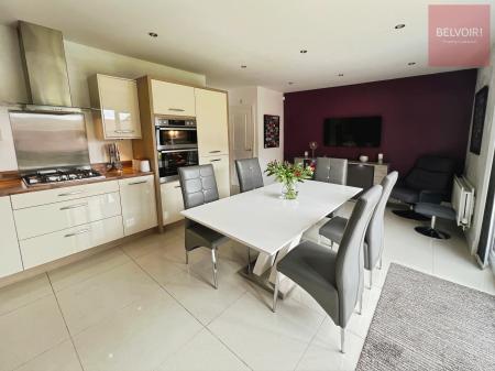 4 bedroom Detached house for sale in Ford Close, Grimsby, DN33