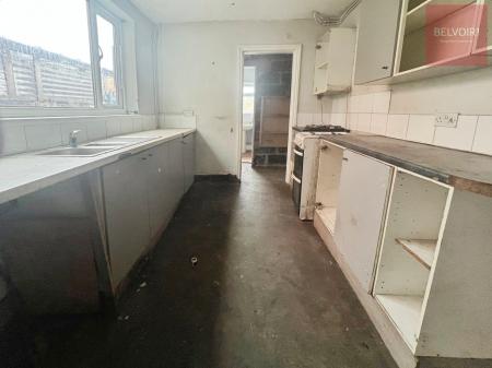 3 bedroom Terraced House for sale in Gilbey Road, Grimsby, DN31