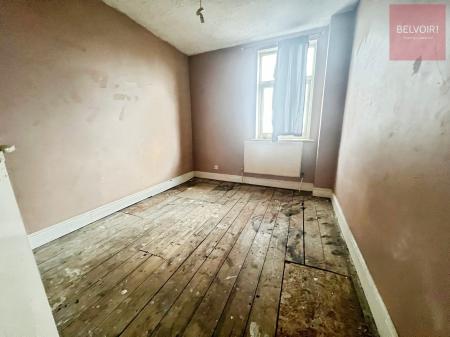 3 bedroom Terraced House for sale in Gilbey Road, Grimsby, DN31