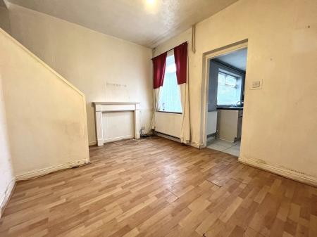 2 bedroom Terraced House for sale in Haycroft Street, Grimsby, DN31