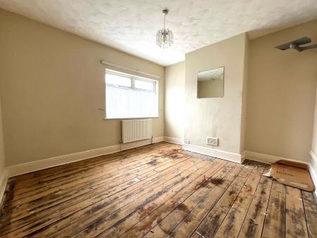 2 bedroom Terraced House for sale in Haycroft Street, Grimsby, DN31