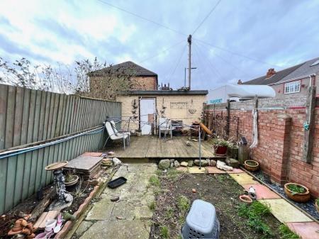 3 bedroom Terraced House for sale in James Street, Grimsby, DN31
