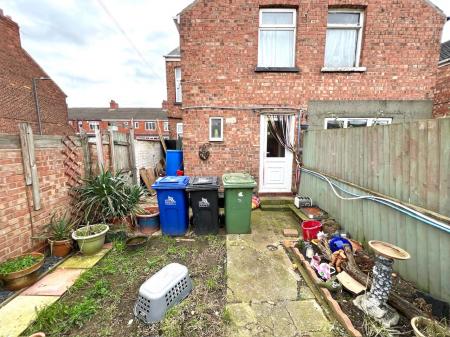 3 bedroom Terraced House for sale in James Street, Grimsby, DN31