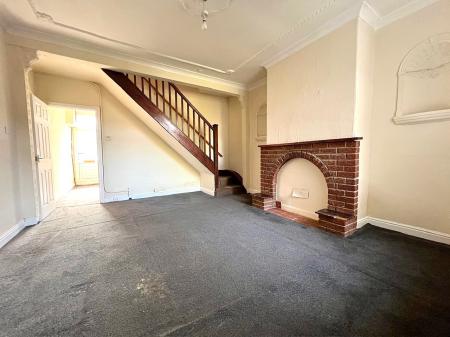 3 bedroom Terraced House for sale in Lord Street, Grimsby, DN31