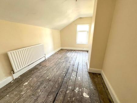 3 bedroom Terraced House for sale in Lord Street, Grimsby, DN31