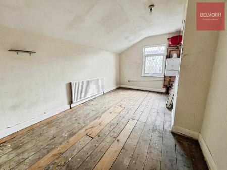 3 bedroom Terraced House for sale in Willingham Street, Grimsby, DN32