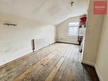 3 bedroom Terraced House for sale in Willingham Street, Grimsby, DN32