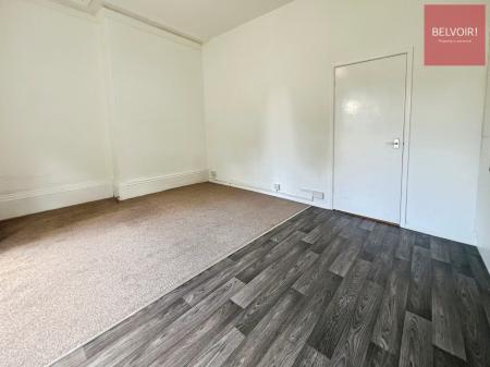 1 bedroom Studio flat to let in Bargate, Grimsby, DN34