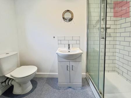 1 bedroom House share to let in Deansgrove, Grimsby, DN32