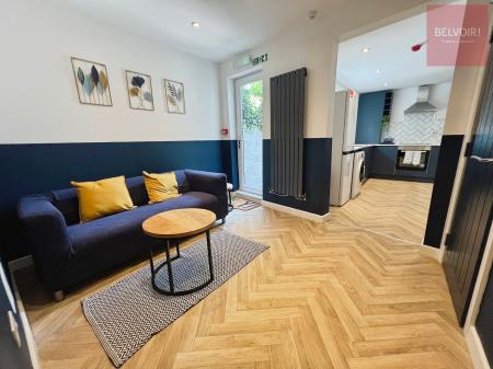 1 bedroom House share to let in Eleanor Street, Grimsby, DN32