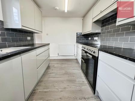 1 bedroom House share to let in Grimsby Road, Cleethorpes, DN35