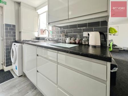 1 bedroom House share to let in Grimsby Road, Cleethorpes, DN35