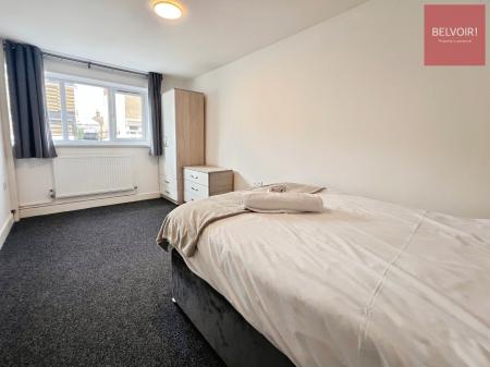 1 bedroom House share to let in Grimsby Road, Cleethorpes, DN35