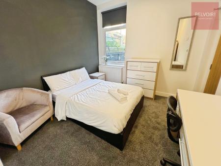 1 bedroom House share to let in Grimsby Road, Cleethorpes, DN35