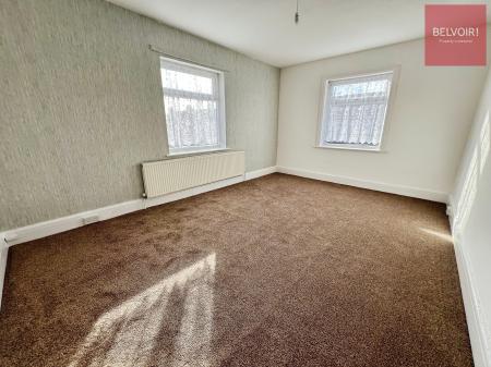 3 bedroom Terraced House to let in Lord Street, Grimsby, DN31