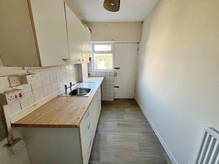 2 bedroom Terraced House to let in Lord Street, Grimsby, DN31