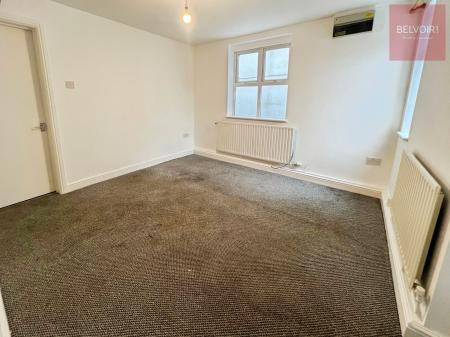 1 bedroom Flat to let in Queen Street, Market Rasen, LN8
