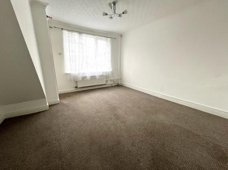 3 bedroom Terraced House to let in Sidney Road, Grimsby, DN34