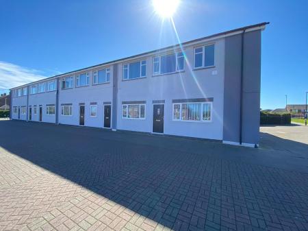 1 bedroom Flat to let in Sutcliffe Avenue, Grimsby, DN33