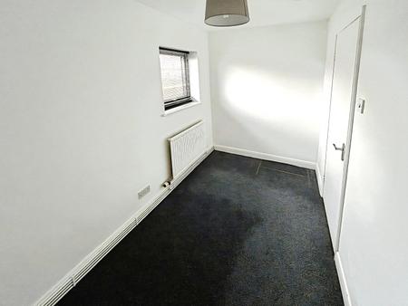 2 bedroom Flat to let in Torrington Street, Grimsby, DN32