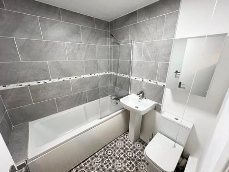 2 bedroom Flat to let in Torrington Street, Grimsby, DN32
