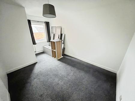 2 bedroom Flat to let in Torrington Street, Grimsby, DN32