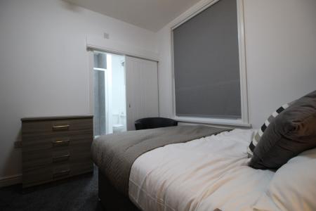 1 bedroom House share to let in Welholme Road, Grimsby, DN32