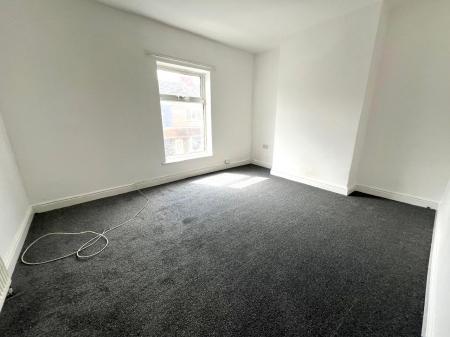 3 bedroom Terraced House for sale in Donnington Street, Grimsby, DN32