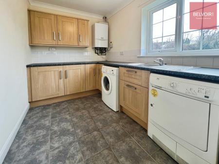 3 bedroom Detached bungalow to let in Station Road, Stallingborough, DN41