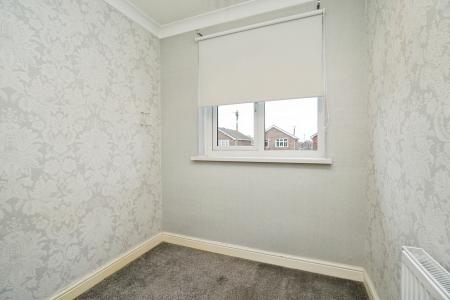 3 bedroom Semi-detached house for sale in Ferndown Drive, Immingham, DN40