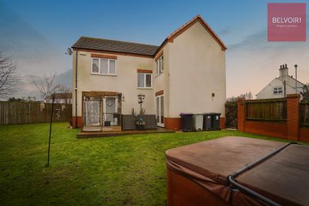 4 bedroom Detached house for sale in Bevers Way, Holton Le Clay, DN36