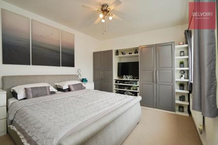 4 bedroom Detached house for sale in Bevers Way, Holton Le Clay, DN36