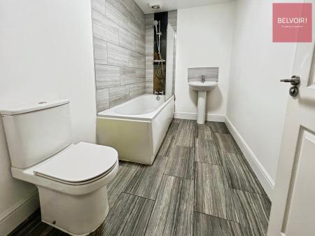 1 bedroom Flat to let in Sutcliffe Avenue, Grimsby, DN33