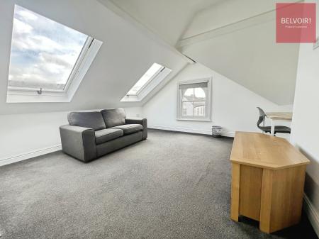 1 bedroom House share to let in Welholme Road, Grimsby, DN32