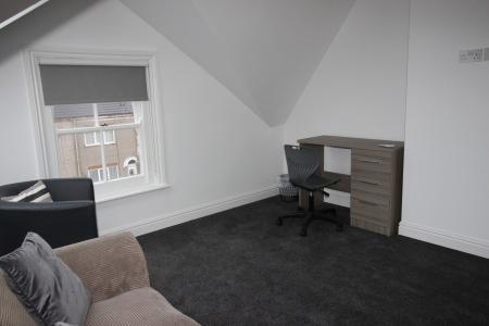 1 bedroom House share to let in Welholme Road, Grimsby, DN32