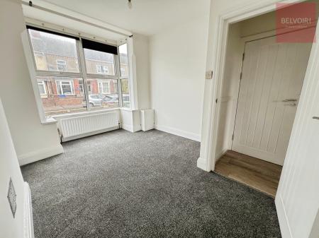 1 bedroom Flat to let in Torrington Street, Grimsby, DN32
