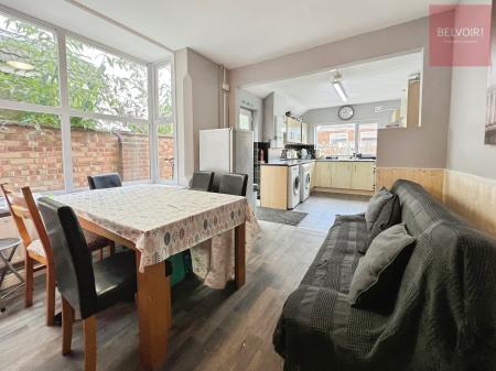 1 bedroom Terraced House to let in Farebrother Street, Grimsby, DN32