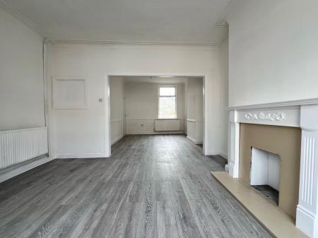 3 bedroom Terraced House to let in Patrick Street, Grimsby, DN32