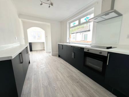 3 bedroom Terraced House to let in Patrick Street, Grimsby, DN32