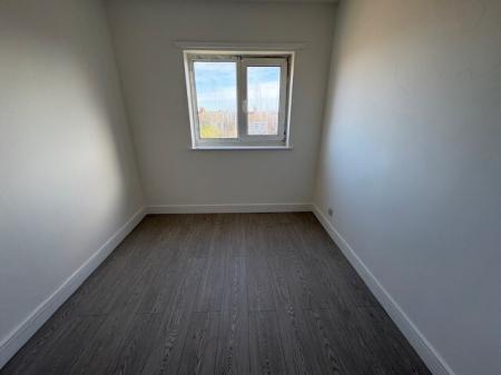 2 bedroom Flat to let in Thorgam Court, Grimsby, DN31