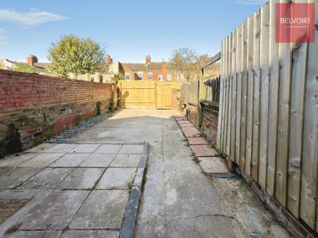 3 bedroom Terraced House to let in Anderson Street, Grimsby, DN31