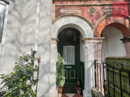 2 bedroom Semi-detached house for sale in Abbey Park Road, Grimsby, DN32