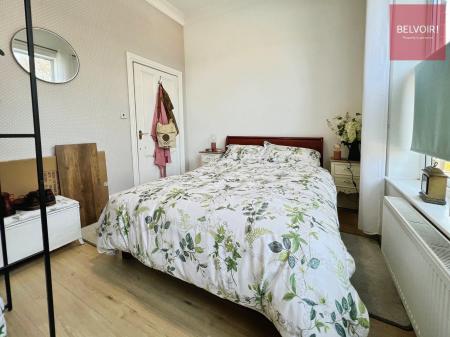 2 bedroom Semi-detached house for sale in Abbey Park Road, Grimsby, DN32