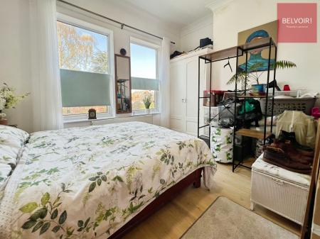 2 bedroom Semi-detached house for sale in Abbey Park Road, Grimsby, DN32