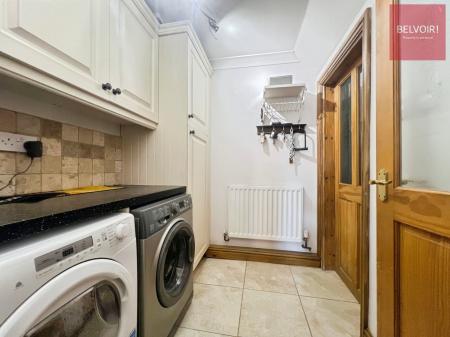 2 bedroom Semi-detached house for sale in Abbey Park Road, Grimsby, DN32