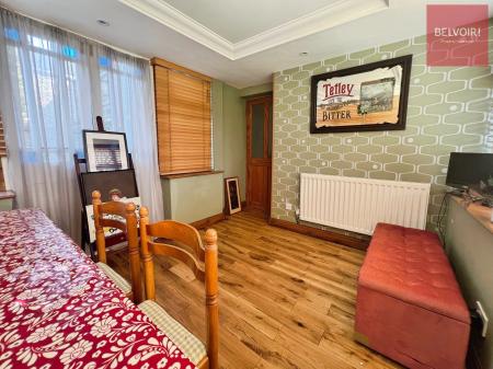 2 bedroom Semi-detached house for sale in Abbey Park Road, Grimsby, DN32